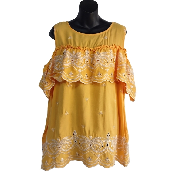 Gibson Latimer Tops - Gibson Latimer Women's Yellow Embroidered Tank Top Size XL